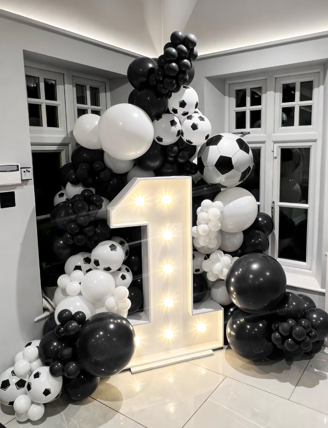 Soccer Balloon Garland Arch Kit - Black and White Football Print Balloons Arch Kit with Foil Football Starburst Balloon for Sports Fan, Birthday Party, Baby Shower, Soccer Theme Party Decorations