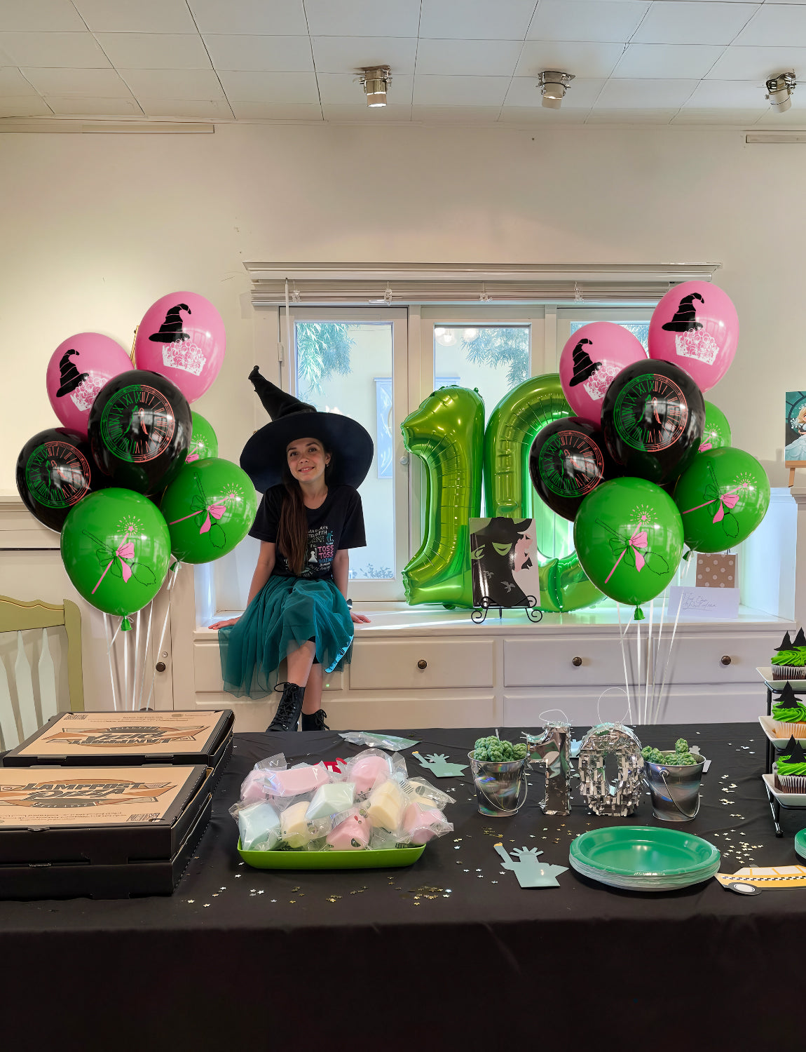 Haolongfa Wicked Balloons Set - 12 Inch Pink Green and Black Balloons with Spellbinding Witch Prints, Latex Halloween Balloon for Birthday, Cosplay, Magic Party, Theater, Kids Witch Themed Party
