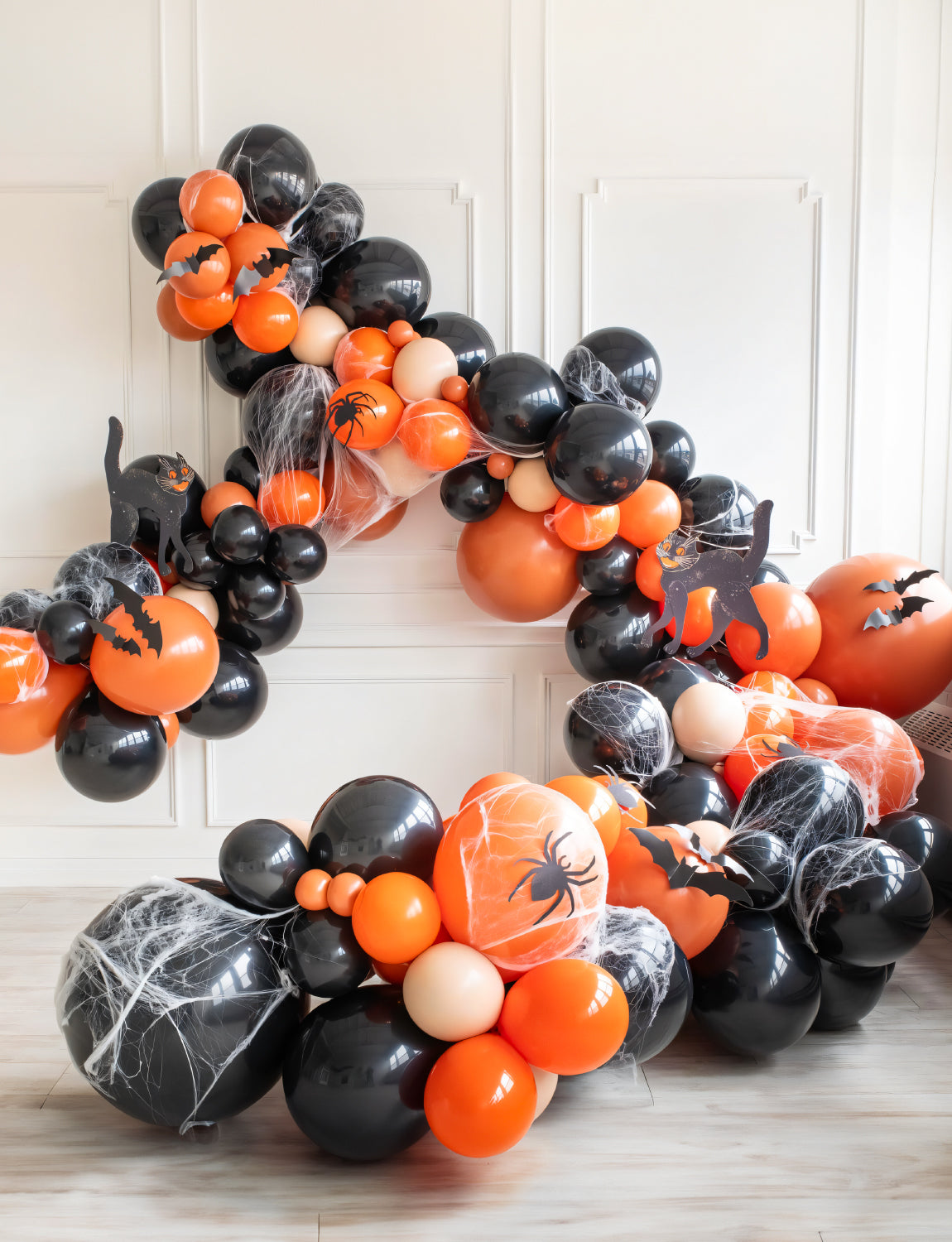 Haolongfa Orange and Black White Gold Balloons Garland Arch Kit,134pcs Halloween Orange and Black Balloons Different Sizes 18/12/5 Inch,Halloween Balloons for Halloween,Birthday,Party Decorations