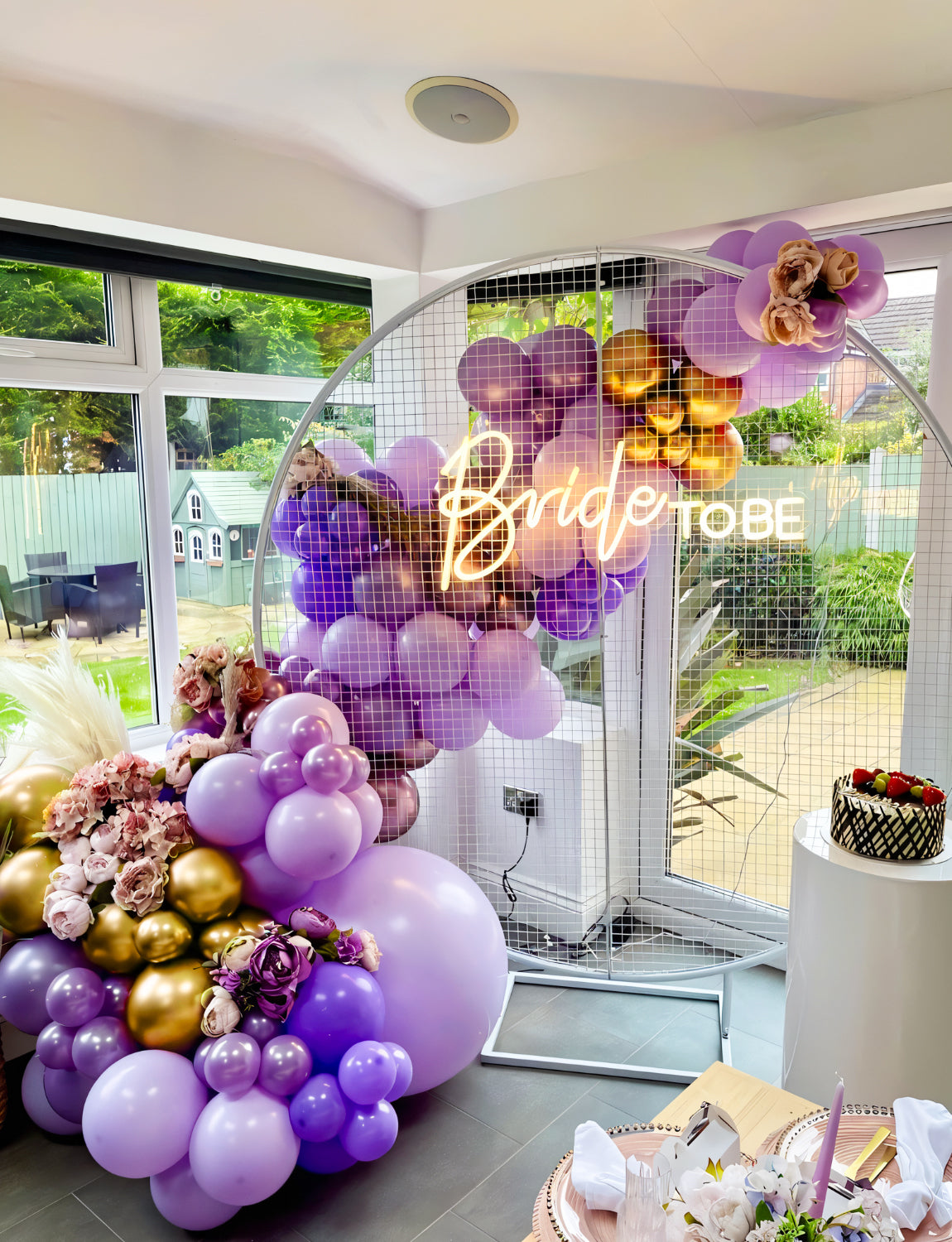 Haolongfa Purple Balloon Arch Kit, 132pcs Purple and Gold Balloons Different Sizes 18/12/10/5 Inch, Pastel Purple Balloons for Mother's Day Graduation Birthday Baby Shower Wedding Party Decorations