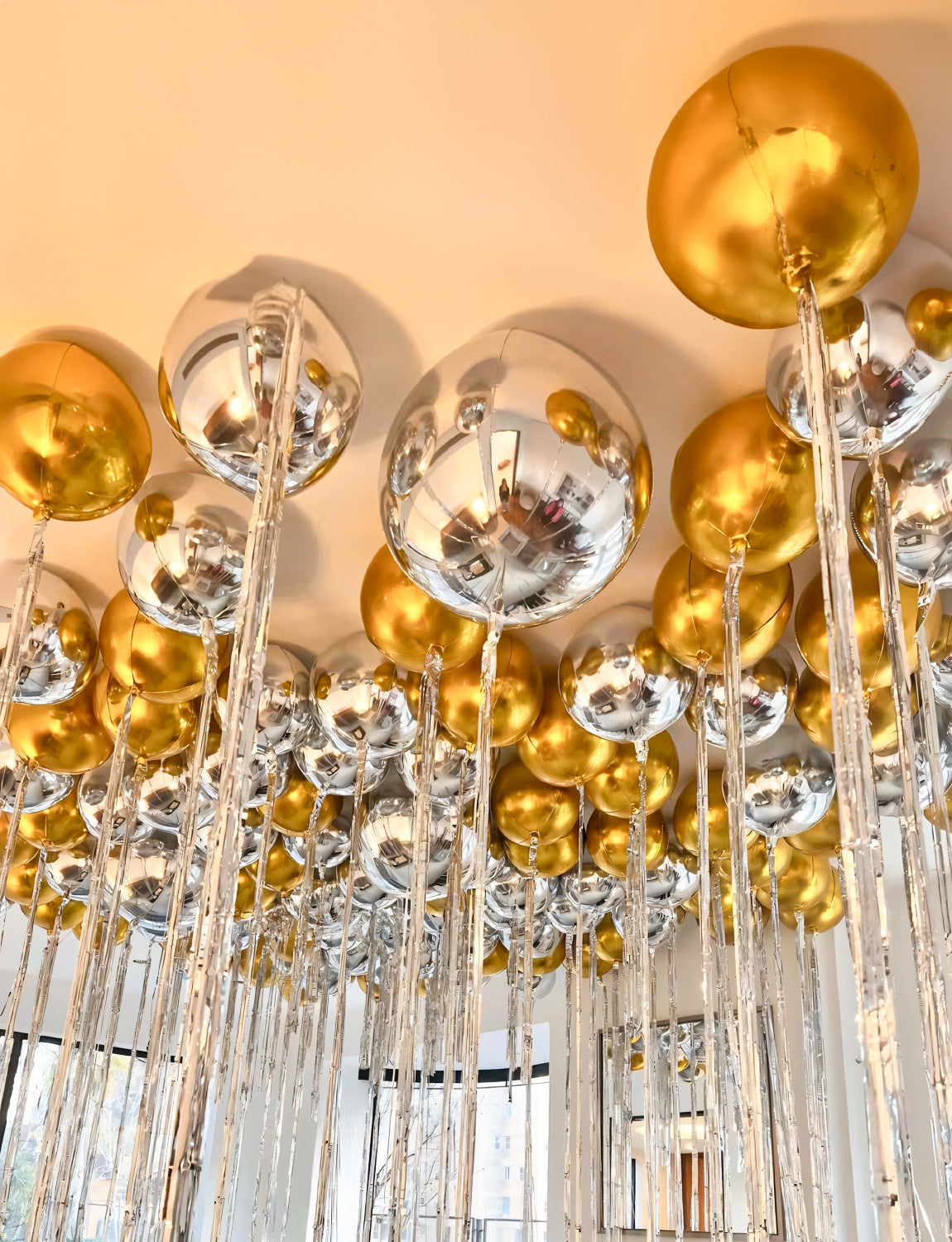 Haolongfa Large Gold Foil Balloons 22 Inch, Big Gold Mylar Balloons Set For Gold Party Decorations,Unique Starburst Balloons, for 70s 80s 90s Theme Disco Party Supplies,Gold New Years Eve Party 6 PCS