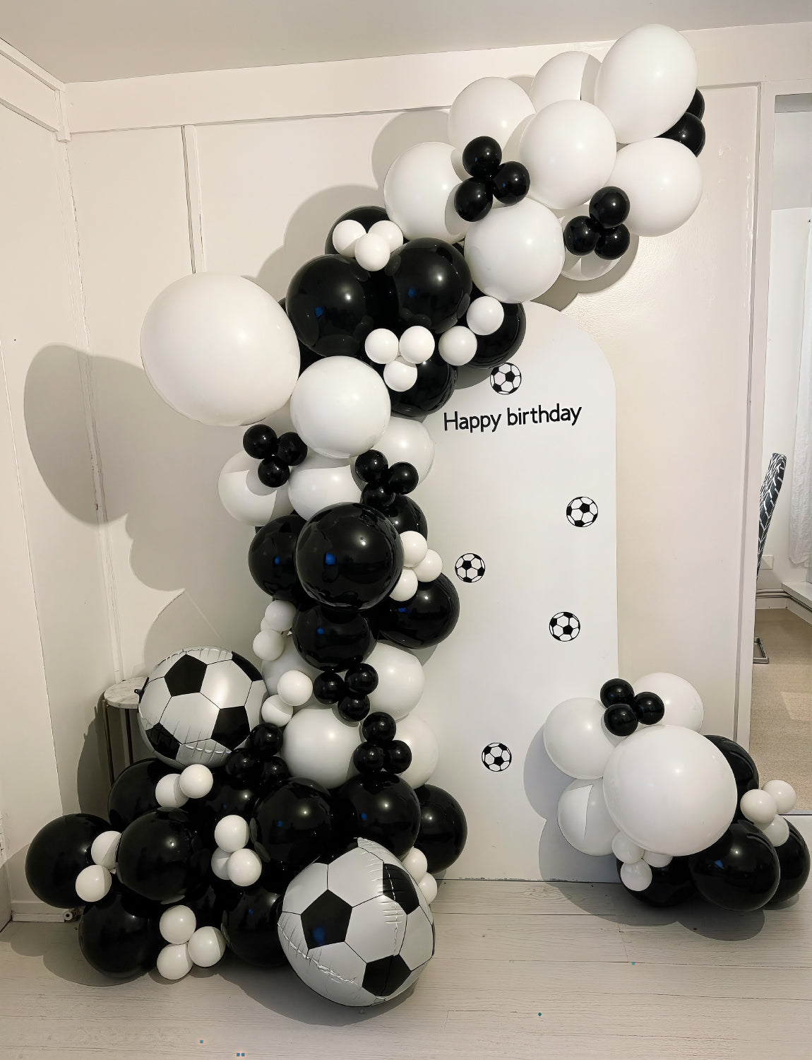Soccer Balloon Garland Arch Kit - Black and White Football Print Balloons Arch Kit with Foil Football Starburst Balloon for Sports Fan, Birthday Party, Baby Shower, Soccer Theme Party Decorations
