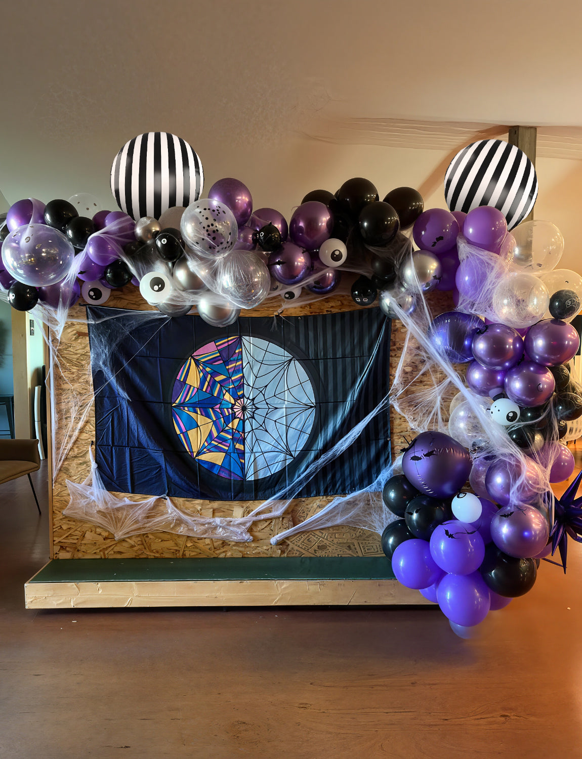 Halloween Balloon Garland Arch Kit, 135PCS Purple Black Silver Balloons with Foil Starburst Balloons for Spooky Party, Dark Style Birthday, Gothic Theme Halloween Party Decorations