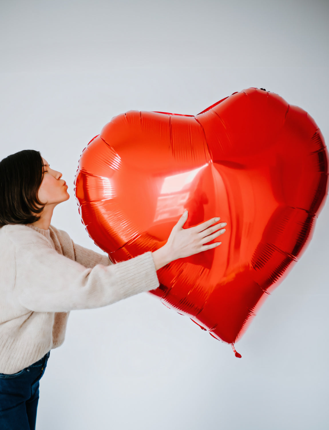 Haolongfa 32 Inch Red Heart Balloons, 4 Pcs Valentines Balloons, Large Red Heart Foil Balloons, Romantic Heart Shaped Balloons, Mylar Balloons for Valentine's Day Wedding Engagement Party Decorations