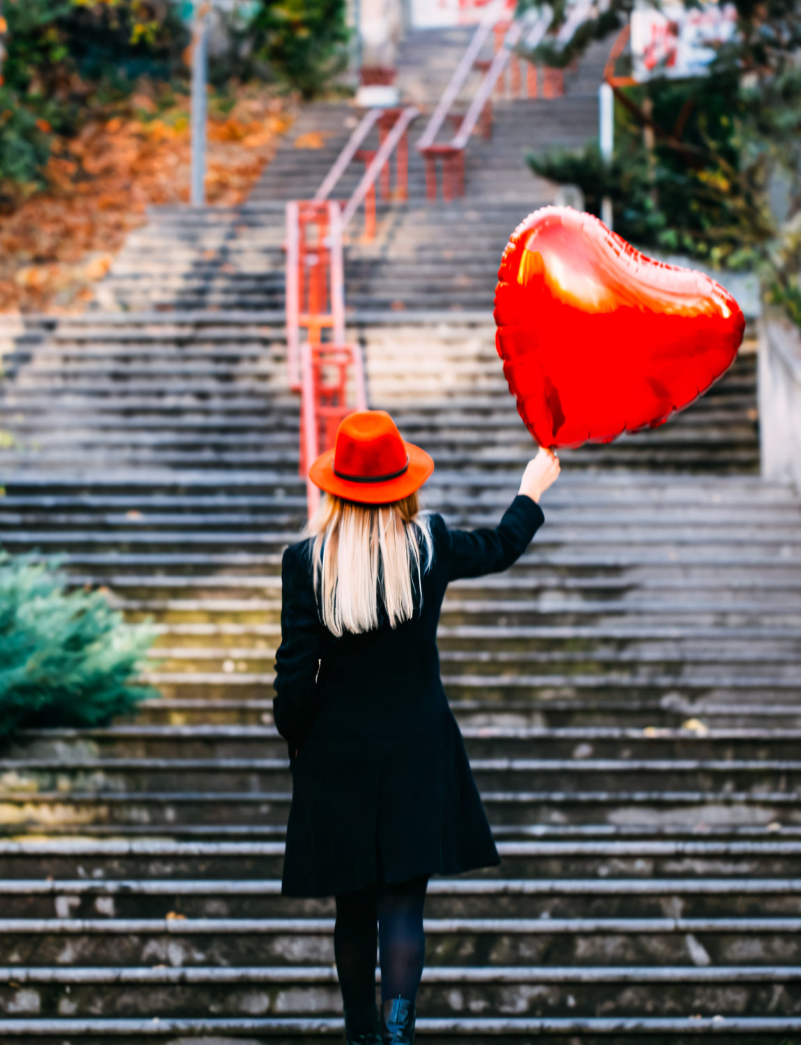 Haolongfa 20 Pcs Red Heart Balloons, 18 Inch Red Heart Shaped Balloons, Romantic Valentine Balloons, Big Heart Foil Balloons for Valentine's Day Wedding Anniversary Baby Shower Party
