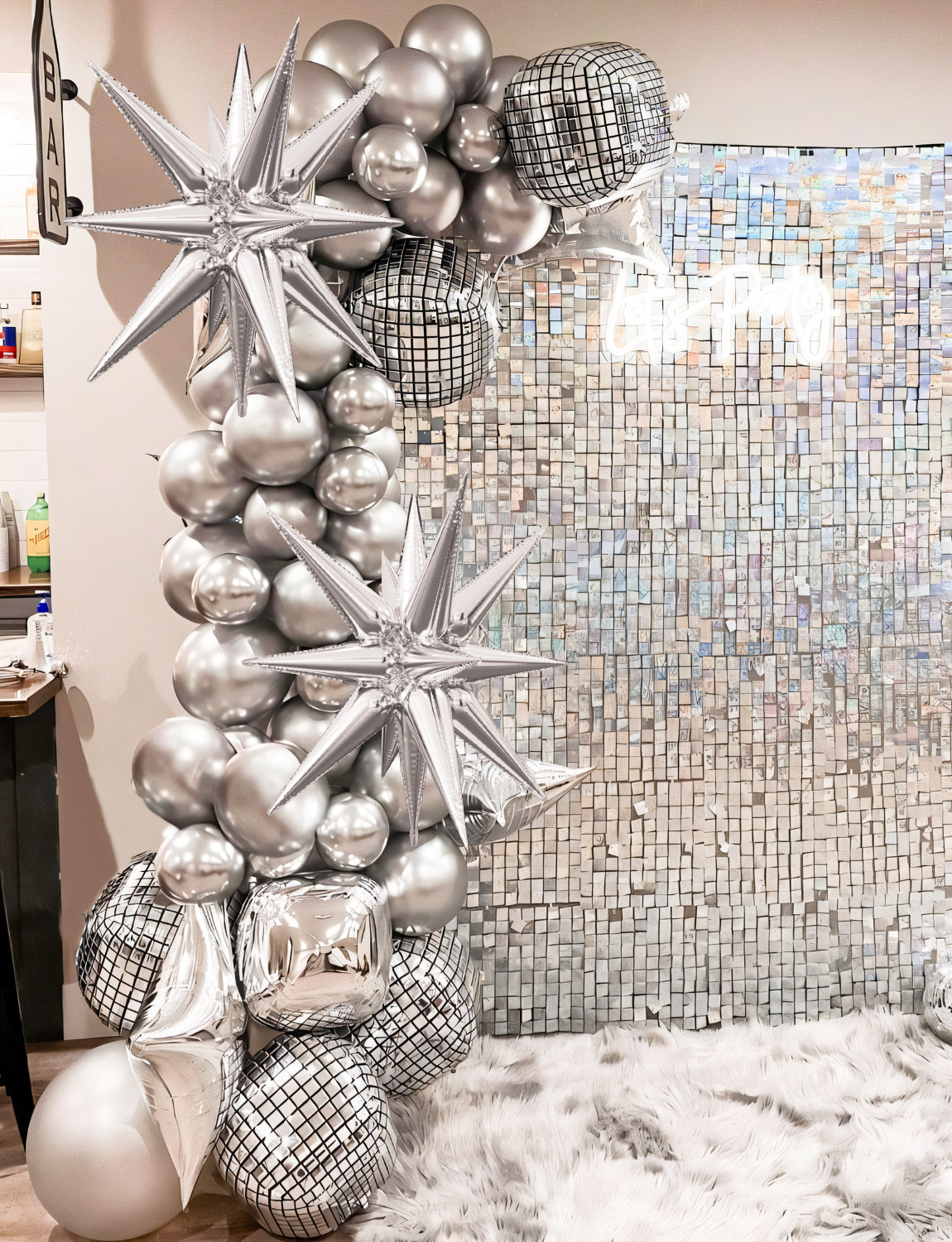 Haolongfa Disco Ball Balloons, 22 Inch Large Silver Foil Balloons Set, Huge Explosion Star Balloons, Bright 4D Mylar Foil Balloons, for Disco Themed Party, 70s 80s 90s Party Decorations,Birthday New Year Christmas Decor-6 Pcs