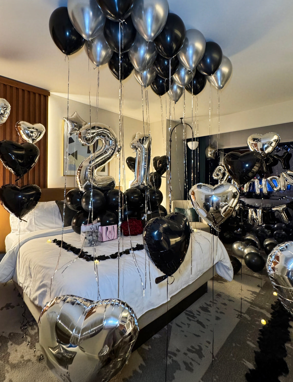 I Love You Balloon for Him or Her, Black Silver Valentines Balloons with Heart Shaped Balloons, Artificial Rose Petals, Romantic Valentines Day Decoration, Proposal, Anniversary, Date Night Supplies