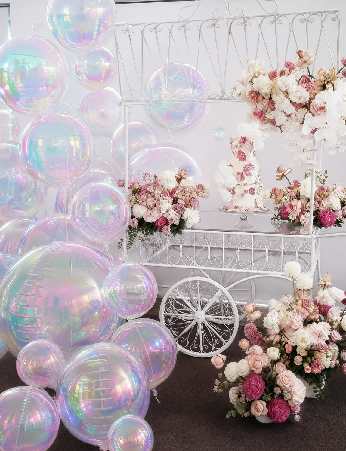 Iridescent Round Foil Balloons, 22/15/12in 4D Holographic Balloon 14 Pcs Large Iridescent Round Balloons in 3 Sizes for Air or Helium, Birthdays, Baby Showers, Disco, Mermaid Party Decor