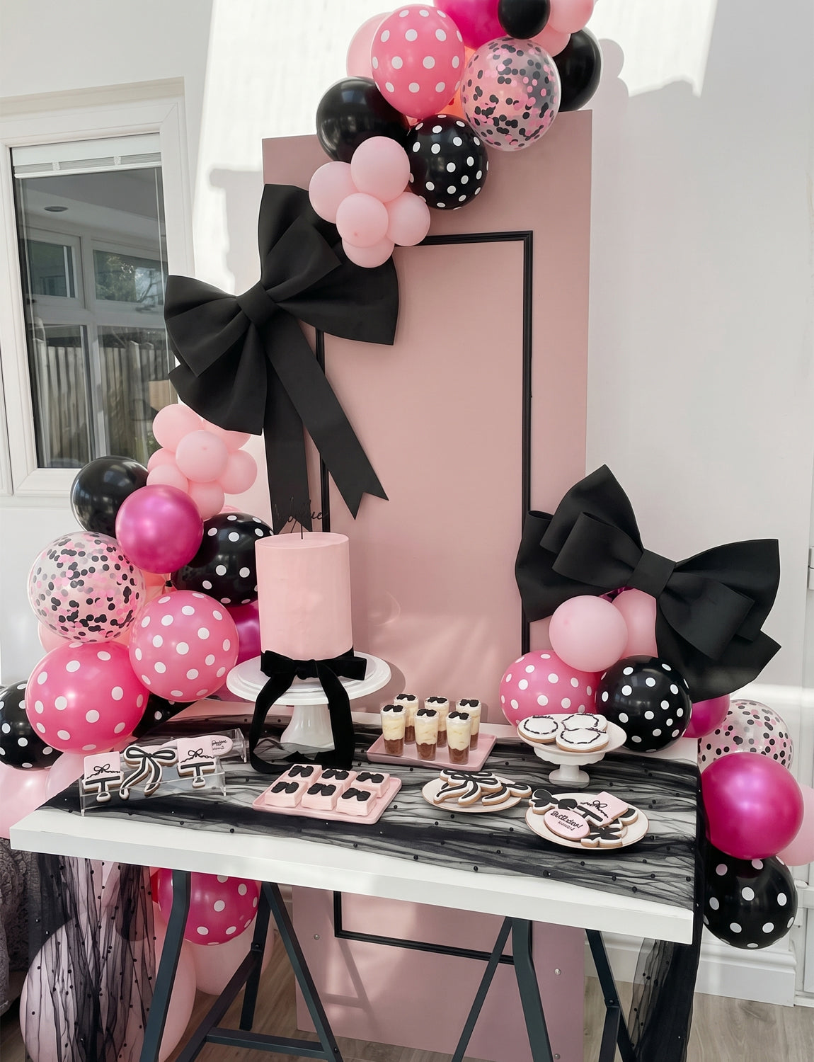 Pink and Black Balloons, Latex Balloons with Polka Dot, Confetti 35 Pcs 12 Inch Hot Pink and Black Balloons, Polka Dot Balloons for Birthday, Baby Shower and Girls' Night Party Decorations